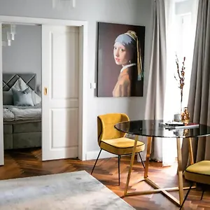 Arbio I Design Near Deutsche Oper Apartment Berlin